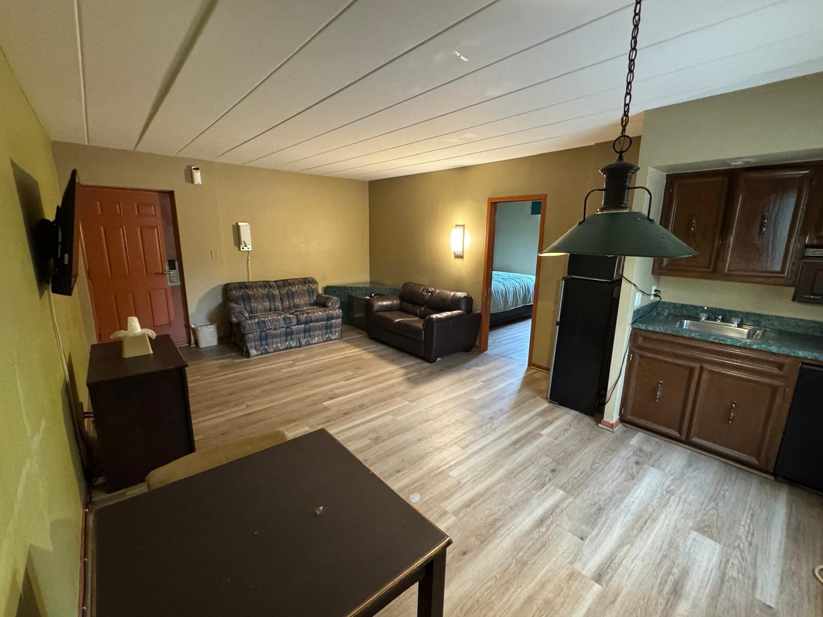 Hotel guestroom