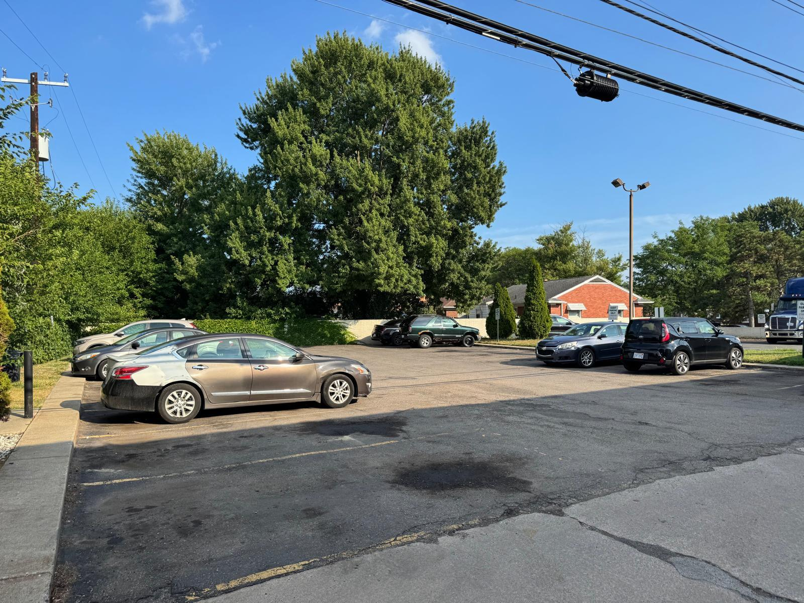 Hotel parking