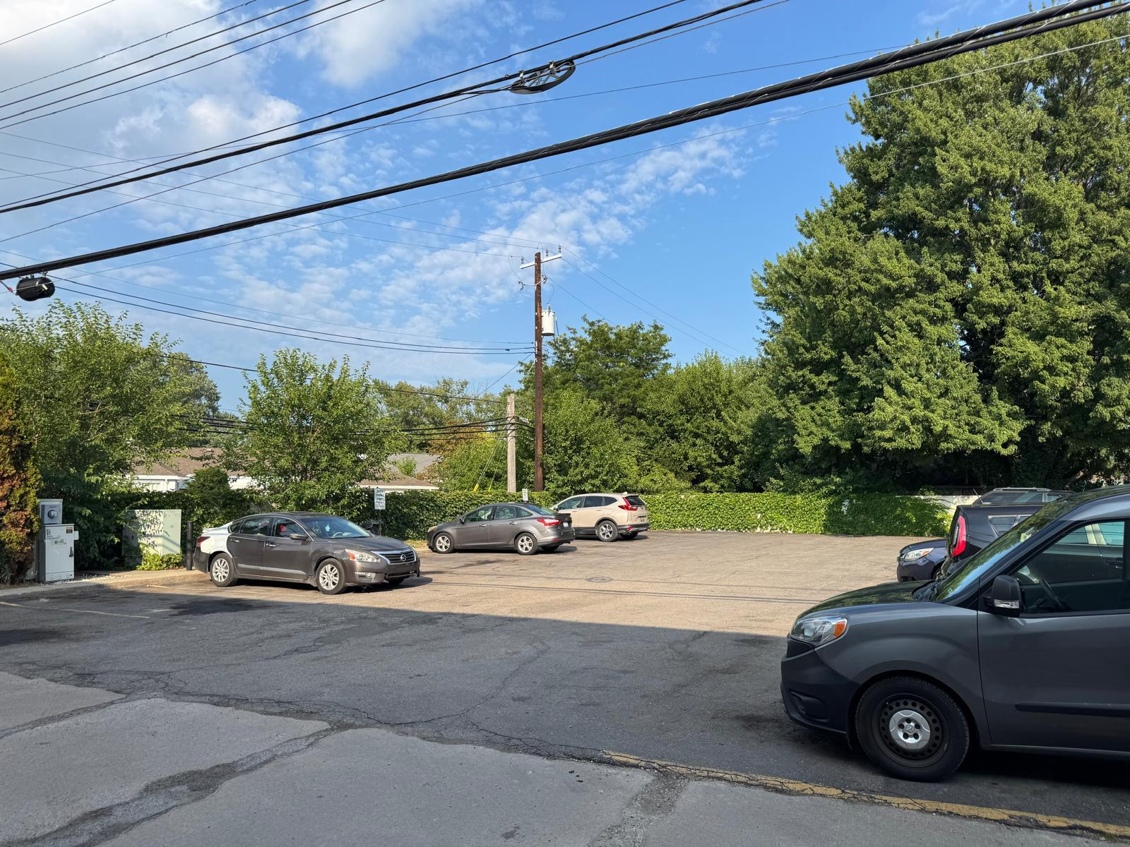 Hotel parking